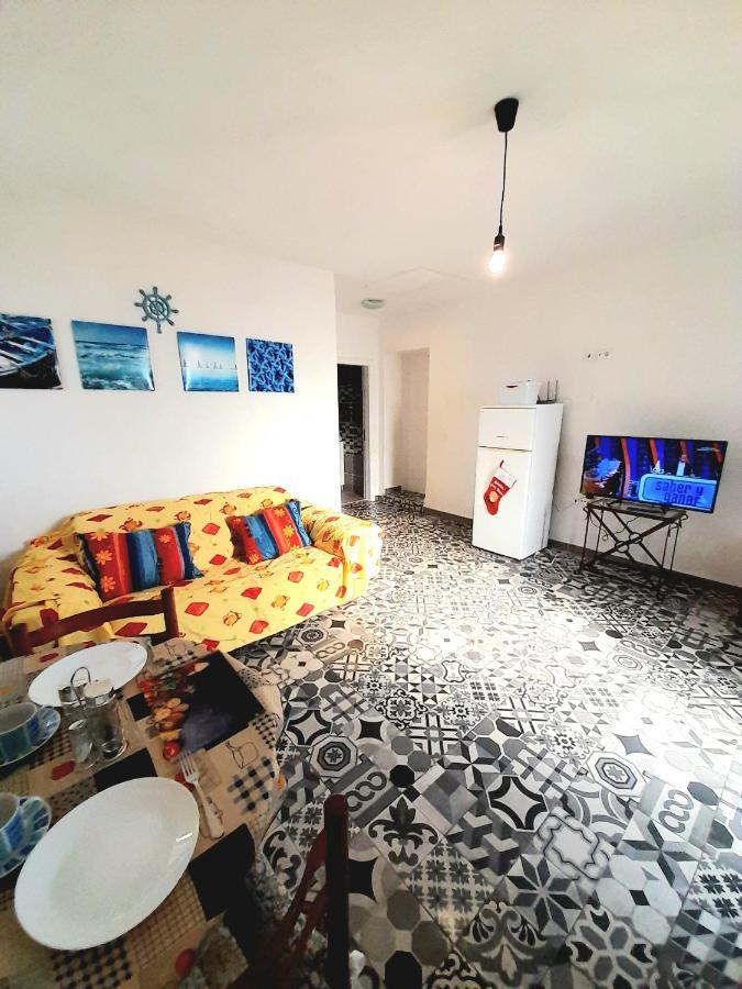 Tropicana One Bedroom Flat T1 In Albufeira Gale Close To 8 Beaches Eksteriør billede