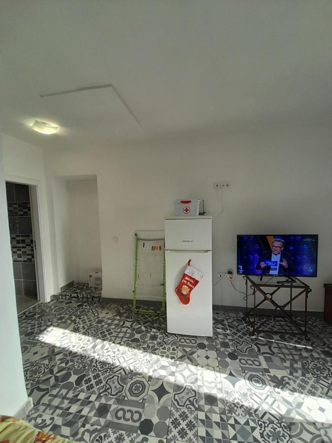 Tropicana One Bedroom Flat T1 In Albufeira Gale Close To 8 Beaches Eksteriør billede