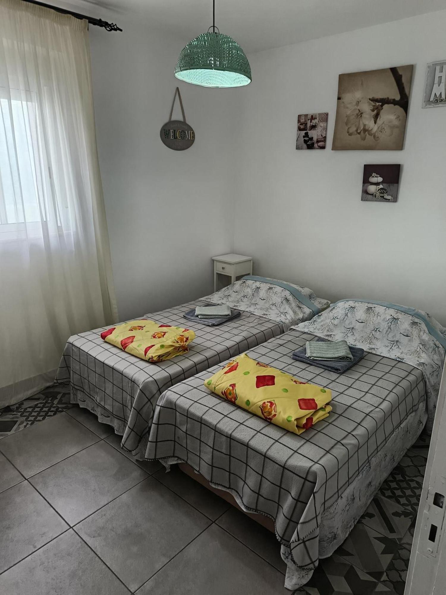 Tropicana One Bedroom Flat T1 In Albufeira Gale Close To 8 Beaches Eksteriør billede